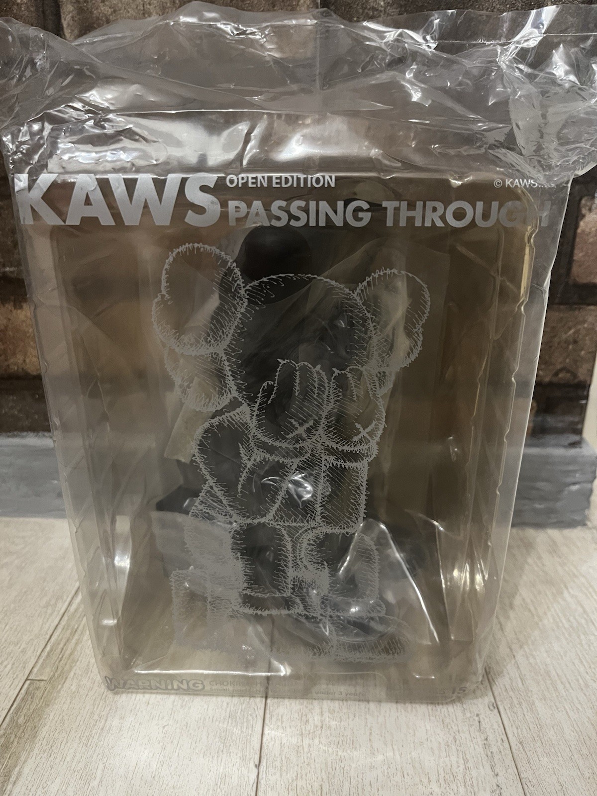 Medicom Toy Kaws Passing Through Black 2018 Authentic