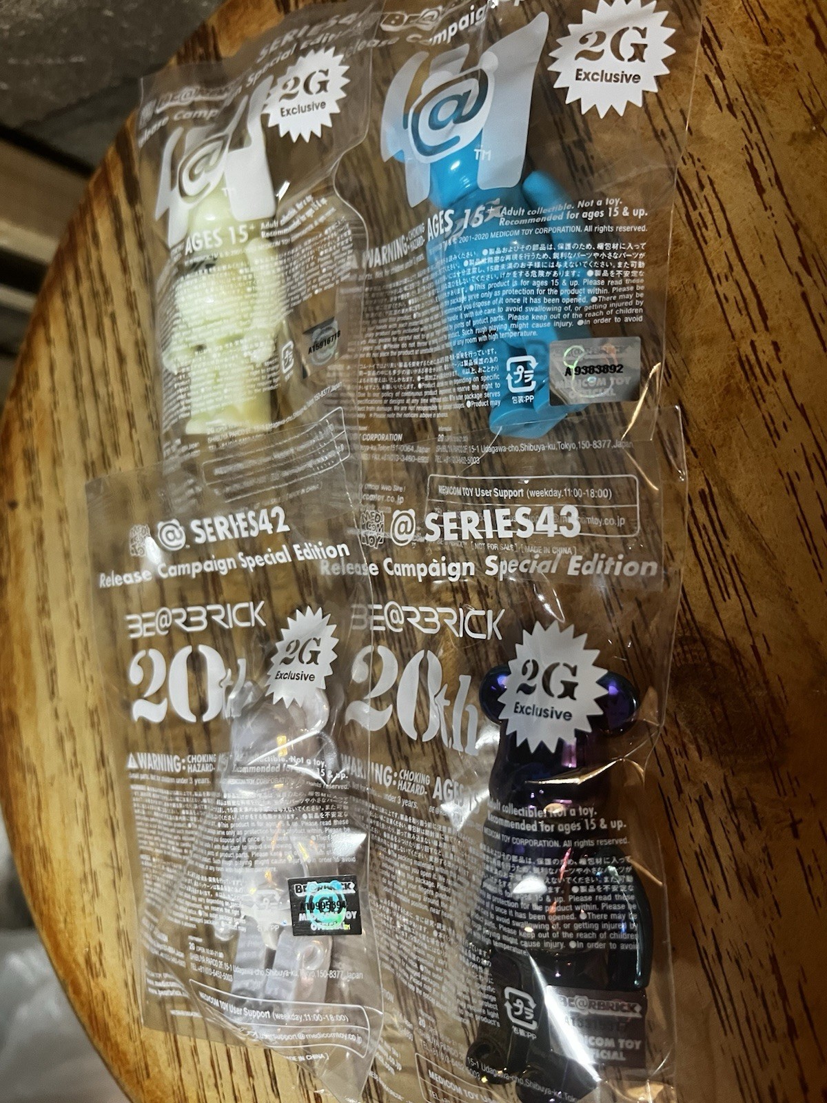 Medicom BE@RBRICK 2G Black Chrome, White, GID, Blue set 100% 2025 Bearbrick